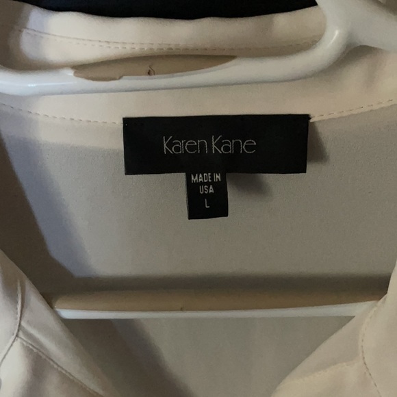 Woman’s black and white Karen Kane blouse, size large, never worn. - Picture 3 of 3